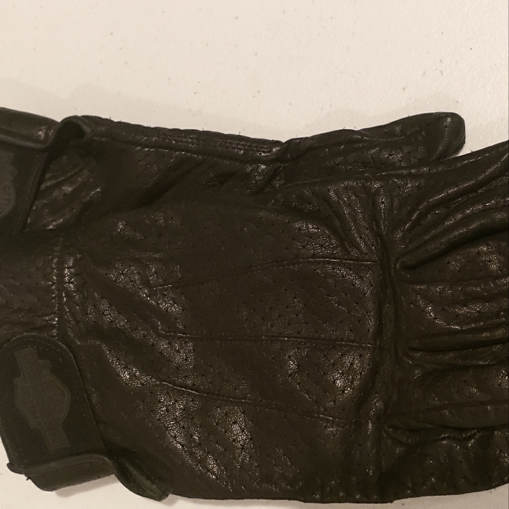 Harley Davidson full finger gloves. Large